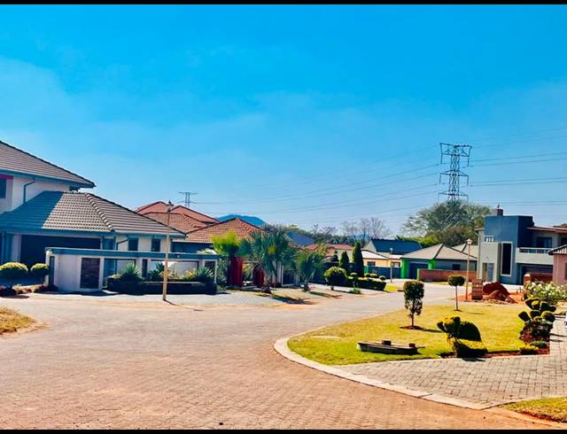 LAND FOR SALE IN HESTEAPARK